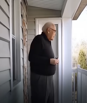 Only One Person Shows Up to Lonely Man’s 93rd Birthday — and It Changes Everything