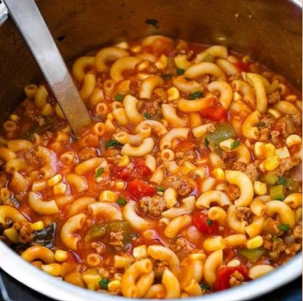 Classic Comfort: Timeless Old-Fashioned Goulash