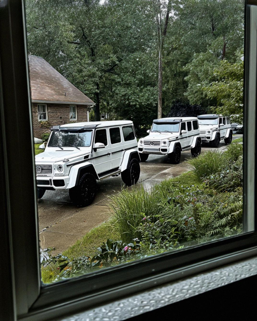 I Helped a Hungry Elderly Woman Outside the Supermarket — The Next Day, Three White SUVs Arrived at My Home