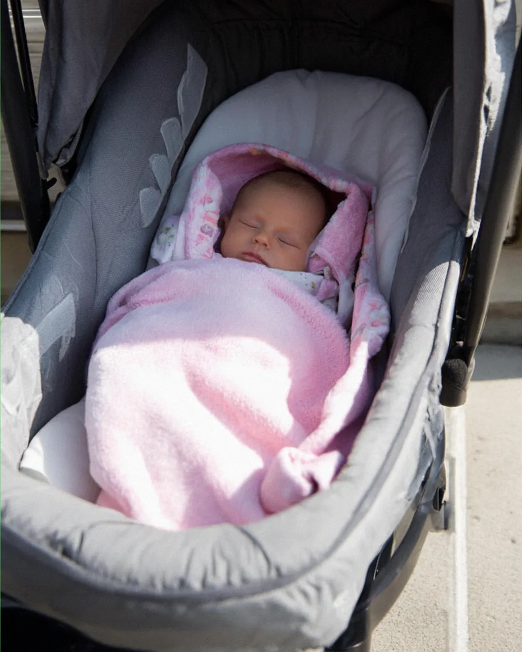 I Was a Surrogate for My Sister, Then She Unexpectedly Asked Me to Keep the Baby